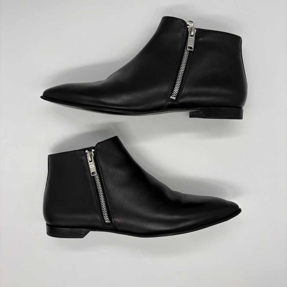 Marc by Marc Jacobs Blake Leather Pointed Toe Side Zip Low Ankle Boots Size 39